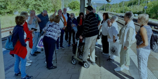 Ausflug Alt Saarbrücken 2026 (c) Kolpingsfamilie Alt Saarbrücken Gruppenfoto am Bahnhof
