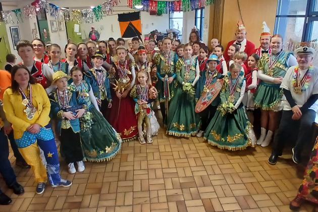 Gruppenfoto von Karnvalisten in Neuwied