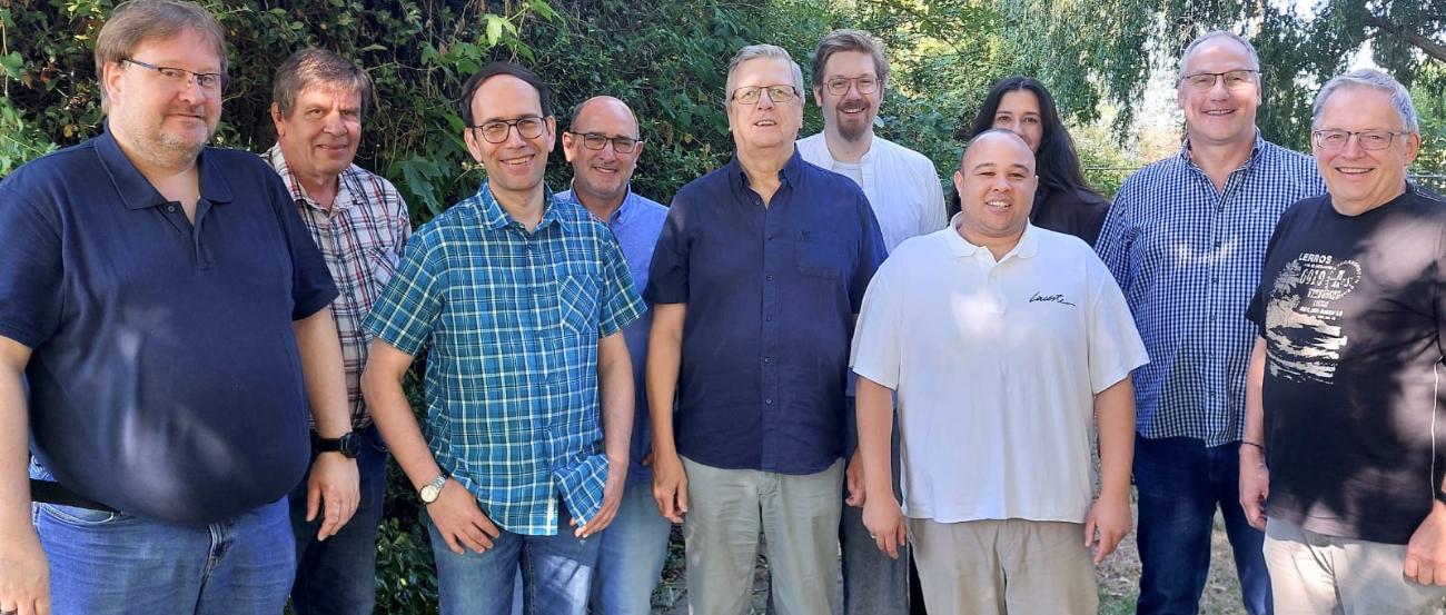 Gruppenbild mit Teilnehmern der Klausurtagung
