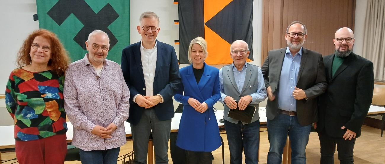 Politiker*innen mit Vertretern von Kolping Neuwied und KAB