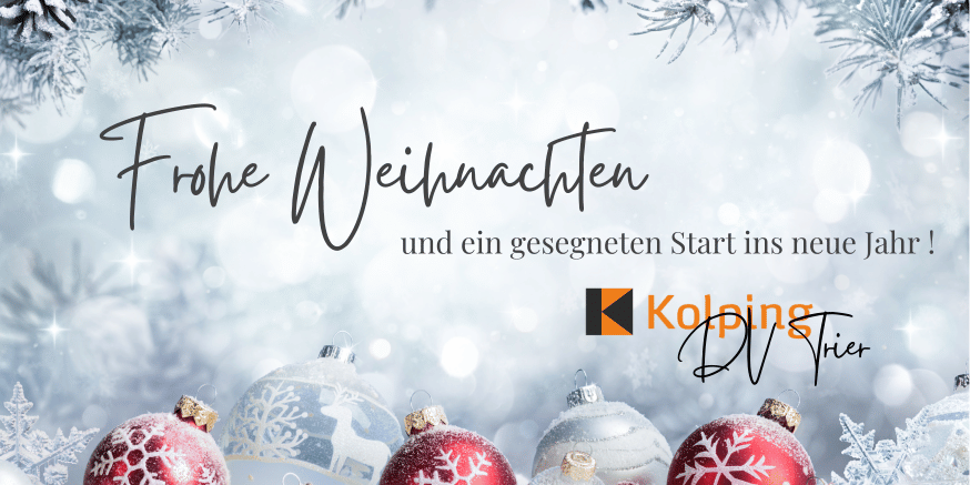 Tannenzapfen, Schnell und Christbaumkugeln mit Text: Frohe Weihnachten und ein gesegneten Start ins neue Jahr