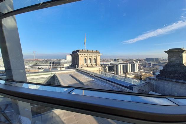Blick aus einem Fenster im Bundestag