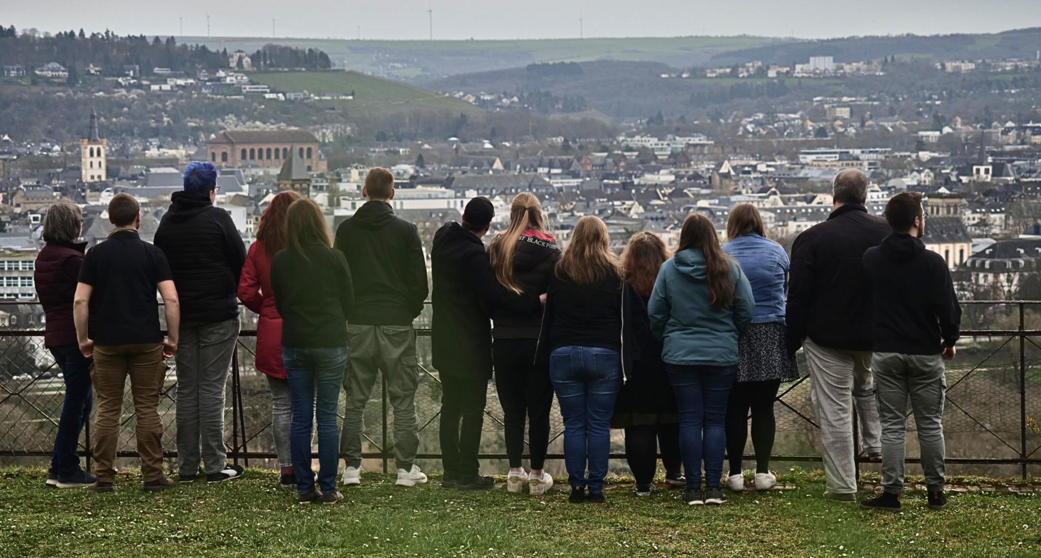 Trier-Ansicht mit Gruppe